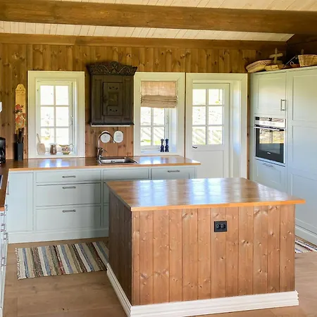 Spacious Family Near Nordre Syndin Tatil Evi Ryfoss